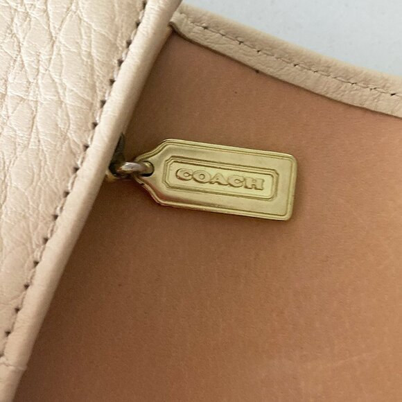 Coach Multi-Function Purse Natural Grain 4974 - Picture 6 of 7